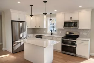 1 Jennifer Cir, Bridgewater, MA 02324 - Photo 4