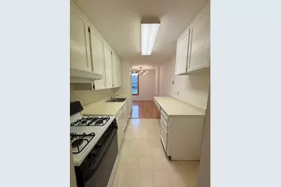 42 Shrewsbury Green Dr #F, Shrewsbury, MA 01545 - Photo 6