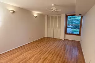 42 Shrewsbury Green Dr, Shrewsbury, MA 01545 - Photo 12