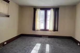 9 Bradstreet Ave, Lowell, MA 01851 - Photo 10