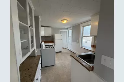 1 Hamilton St #2, Plymouth, MA 02360 - Photo 4