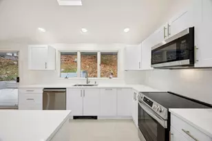 245 Brewer St, Northborough, MA 01532 - Photo 10