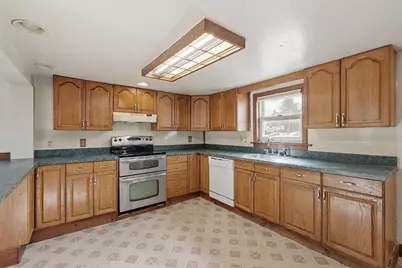 118 Spring St, Winchendon, MA 01475 - Photo 8