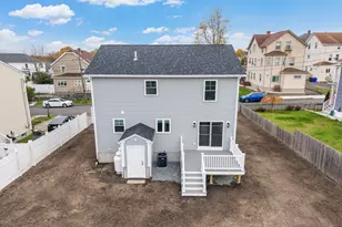 34 Alsop St, Fall River, MA 02723 - Photo 4