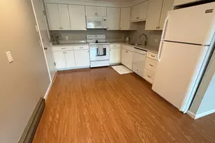 91 Pleasant St, Medfield, MA 02052 - Photo 6