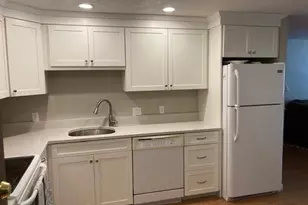 91 Pleasant St, Medfield, MA 02052 - Photo 8