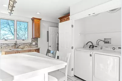 11 Symonds St #2, Salem, MA 01970 - Photo 10