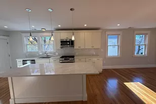 79 Hovey St, Watertown, MA 02472 - Photo 2