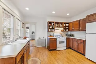 10-12 Otis St, Fitchburg, MA 01420 - Photo 10