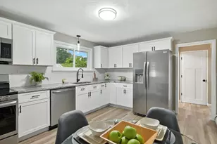 17 Pebble Mill Rd, Springfield, MA 01118 - Photo 14