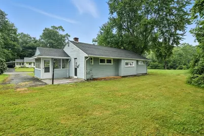 17 Pebble Mill Rd, Springfield, MA 01118 - Photo 30