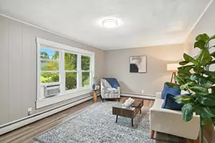 17 Pebble Mill Rd, Springfield, MA 01118 - Photo 6