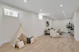 686 Centre St, Newton, MA 02458 - Photo 28