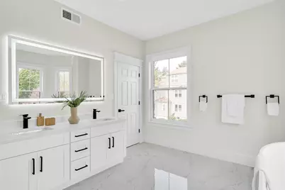 686 Centre St, Newton, MA 02458 - Photo 38