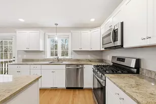 877 Brockton Ave, Abington, MA 02351 - Photo 16