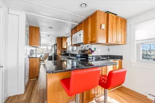 65 Hilltop Ave, Plymouth, MA 02360 - Photo 10