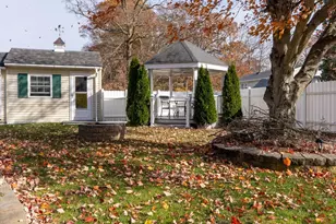 81 Dixon Rd, Brockton, MA 02302 - Photo 16