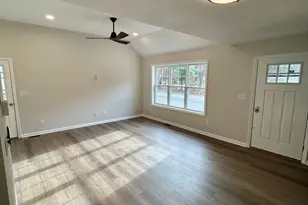 265 Dunstable Rd, Tyngsborough, MA 01879 - Photo 10