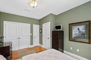 845 Lagrange St, Boston, MA 02132 - Photo 14