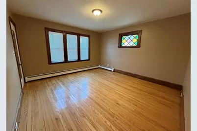 60 Margin St #1L, Peabody, MA 01960 - Photo 2