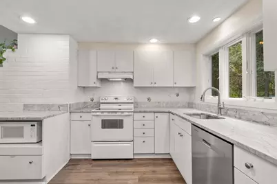 14 Corrine Drive, Framingham, MA 01701 - Photo 6