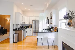 663 E 7th, Boston, MA 02127 - Photo 8