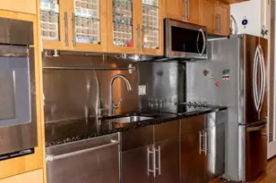 290 Pleasant St, Watertown, MA 02471 - Photo 10