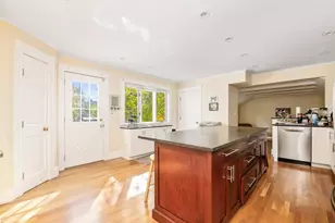 126 Summer, Watertown, MA 02472 - Photo 4