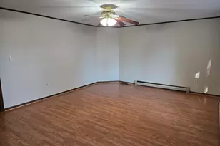 21 Oak St, Methuen, MA 01844 - Photo 10