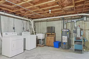 21 Oak St, Methuen, MA 01844 - Photo 22