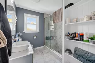 211 Lowell St, New Bedford, MA 02745 - Photo 14