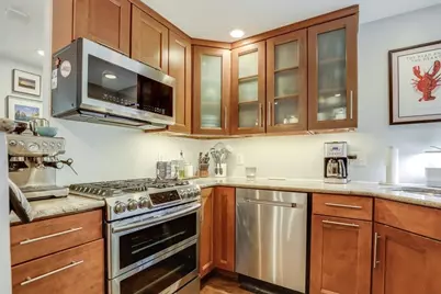 154 W 3rd St #154, Boston, MA 02127 - Photo 12