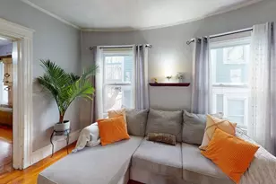 19 Mt Ida Rd, Boston, MA 02122 - Photo 14