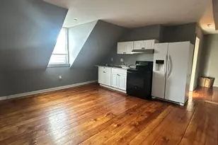 21 Brimblecom St, Lynn, MA 01902 - Photo 4