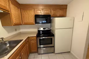 28 Williamsburg Ct, Shrewsbury, MA 01545 - Photo 6