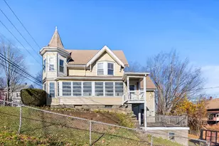 16 Pleasant St, Wakefield, MA 01880 - Photo 20