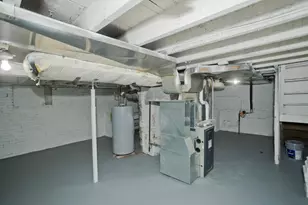 81 Hayden Ave, Springfield, MA 01109 - Photo 34