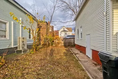 81 Hayden Ave, Springfield, MA 01109 - Photo 4