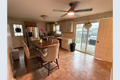 96 Beacon St, Lawrence, MA 01843 - Photo 2