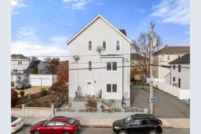 172 Earle St, Fall River, MA 02723 - Photo 1