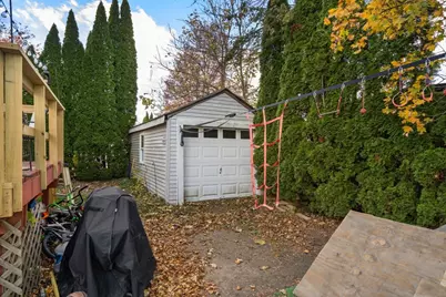 172 Earle St, Fall River, MA 02723 - Photo 34