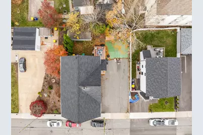 172 Earle St, Fall River, MA 02723 - Photo 4