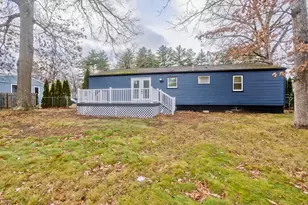 211 Glenoak Dr, Springfield, MA 01129 - Photo 4