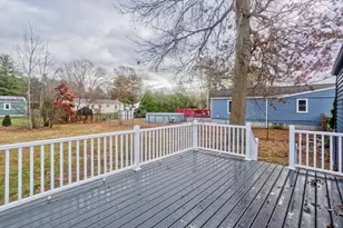 211 Glenoak Dr, Springfield, MA 01129 - Photo 6