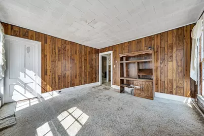 5 W Union St, East Bridgewater, MA 02333 - Photo 18