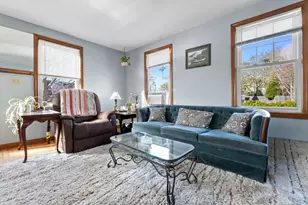 7 Lothrop St, Beverly, MA 01915 - Photo 10