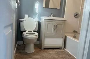 581 Lakeview Ave, Lowell, MA 01850 - Photo 10