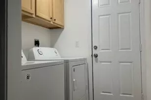 581 Lakeview Ave, Lowell, MA 01850 - Photo 2