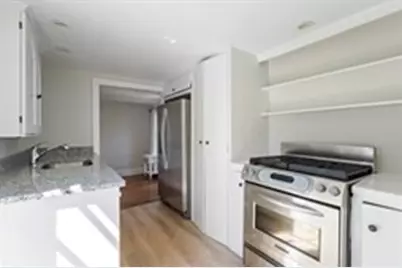 191-193 South St #2, Hingham, MA 02043 - Photo 2