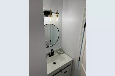 300 Kenoza St, Haverhill, MA 01830 - Photo 12